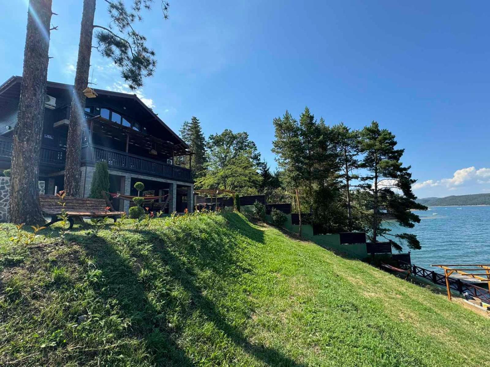 Villa Iskar Lake Residence By Bookvillabg Shtarkelovo Gnezdo エクステリア 写真