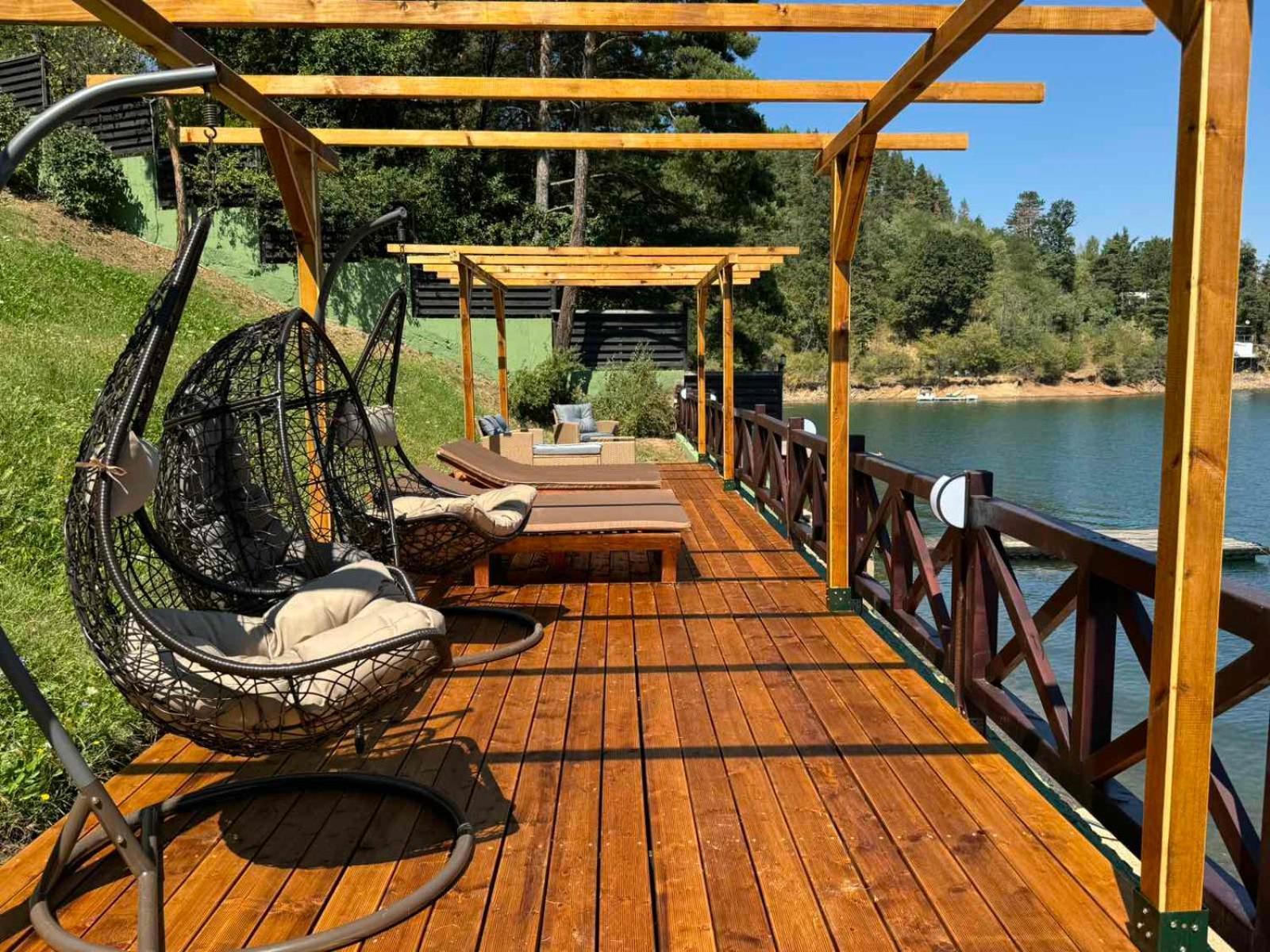 Villa Iskar Lake Residence By Bookvillabg Shtarkelovo Gnezdo エクステリア 写真