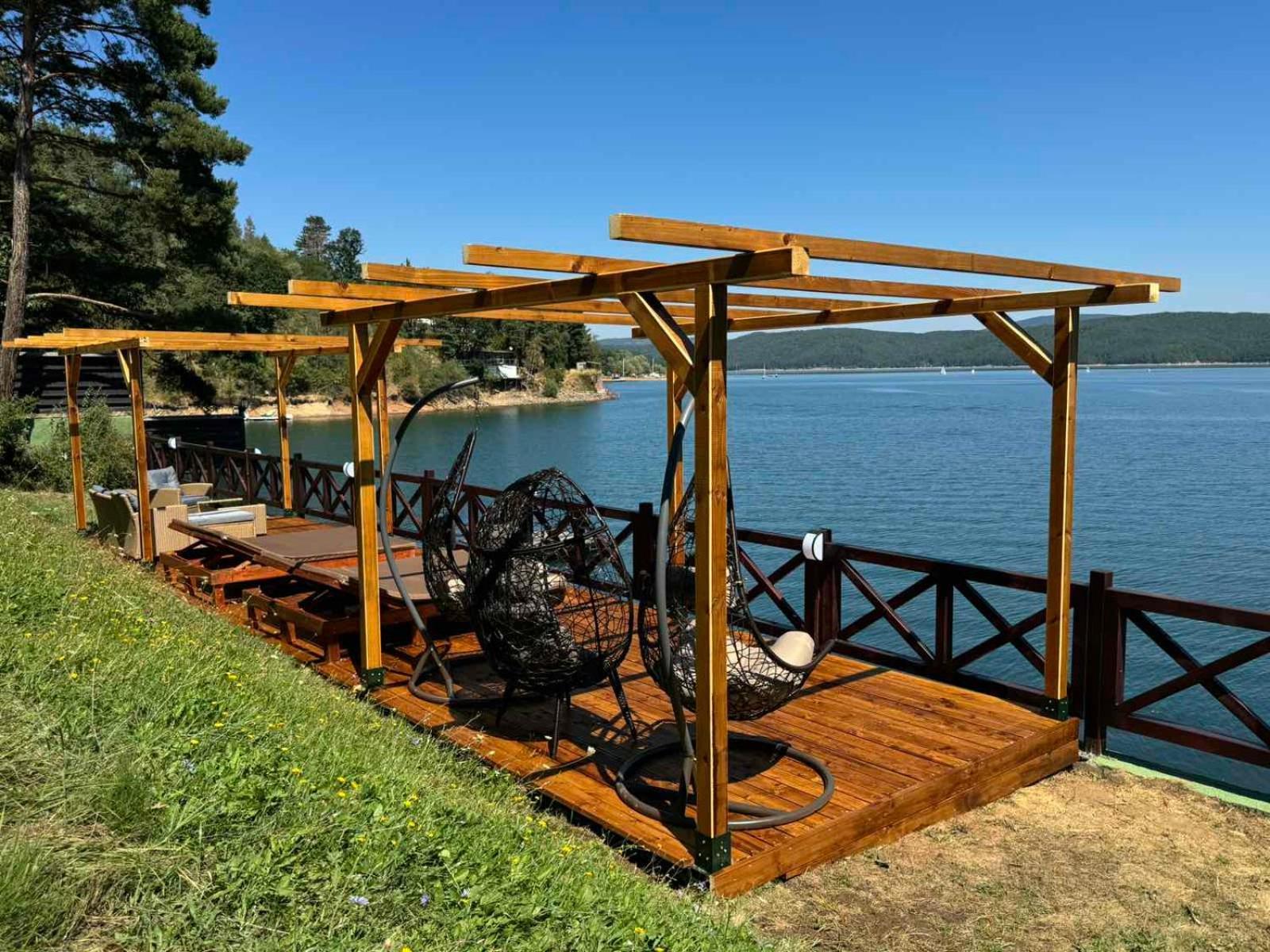 Villa Iskar Lake Residence By Bookvillabg Shtarkelovo Gnezdo エクステリア 写真