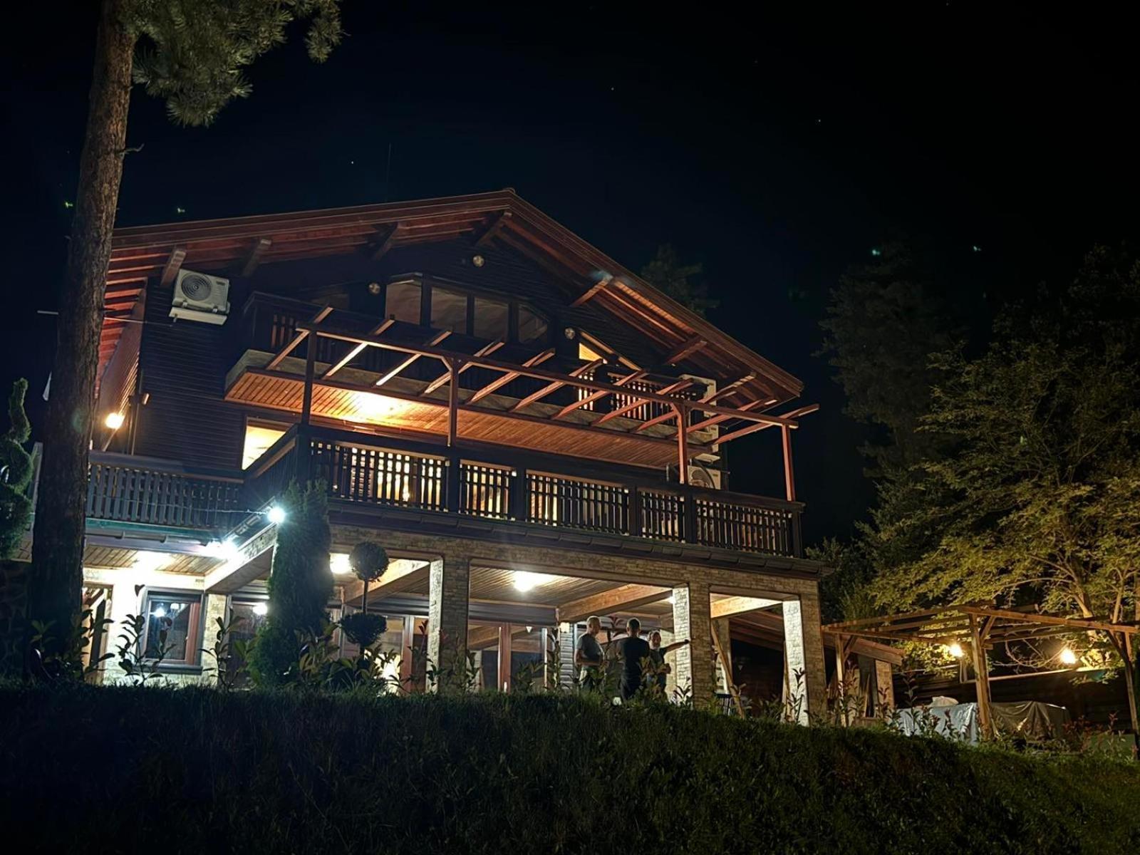 Villa Iskar Lake Residence By Bookvillabg Shtarkelovo Gnezdo エクステリア 写真