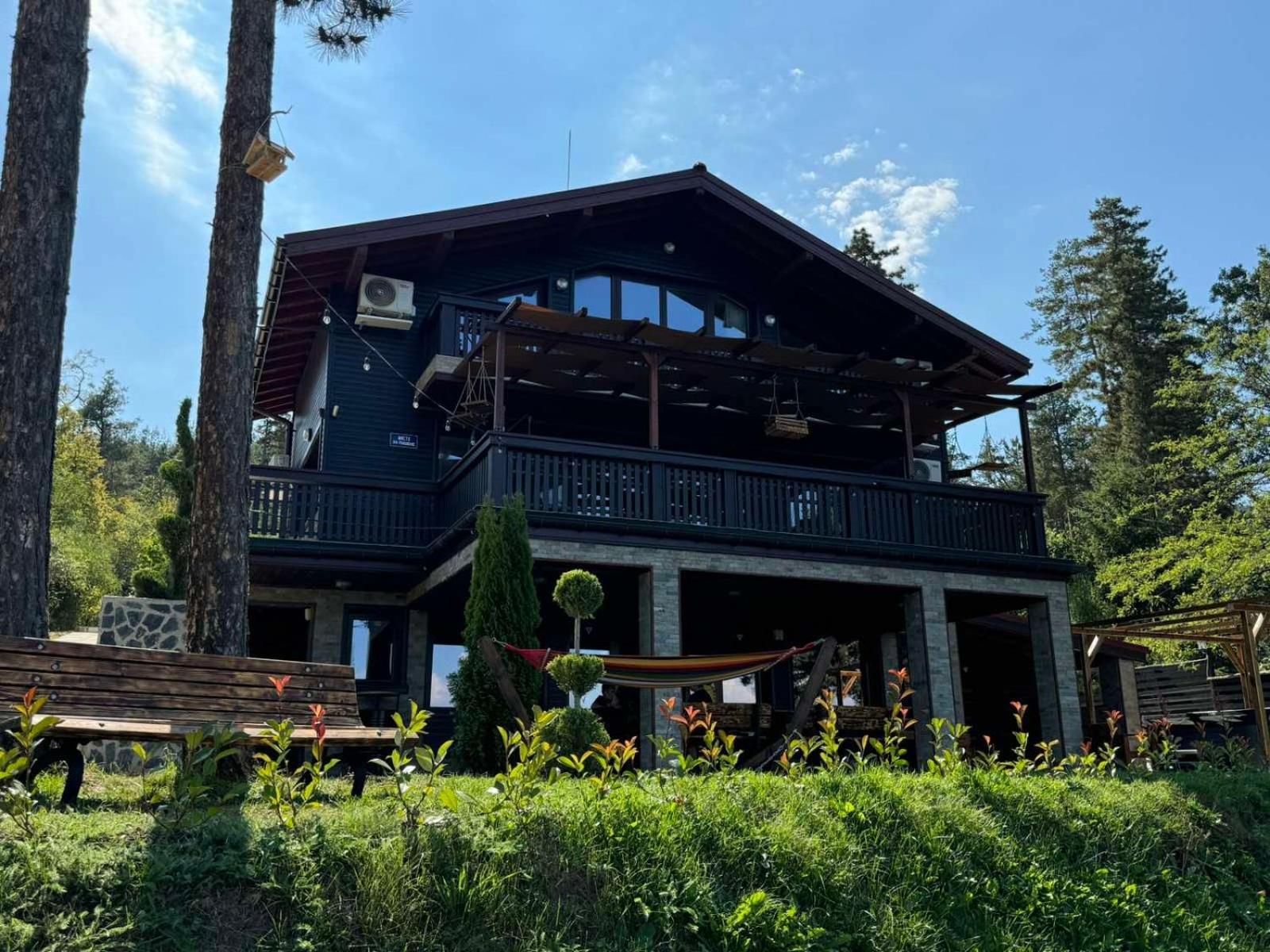 Villa Iskar Lake Residence By Bookvillabg Shtarkelovo Gnezdo エクステリア 写真