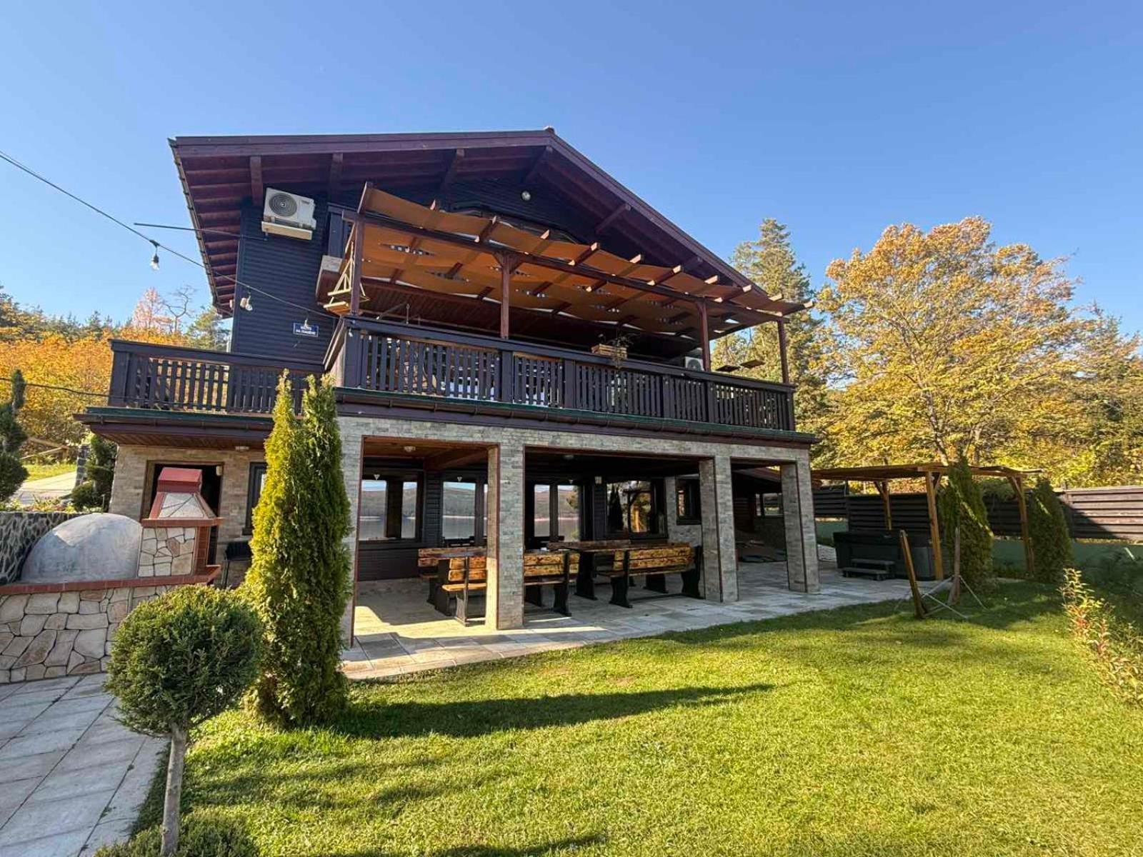 Villa Iskar Lake Residence By Bookvillabg Shtarkelovo Gnezdo エクステリア 写真