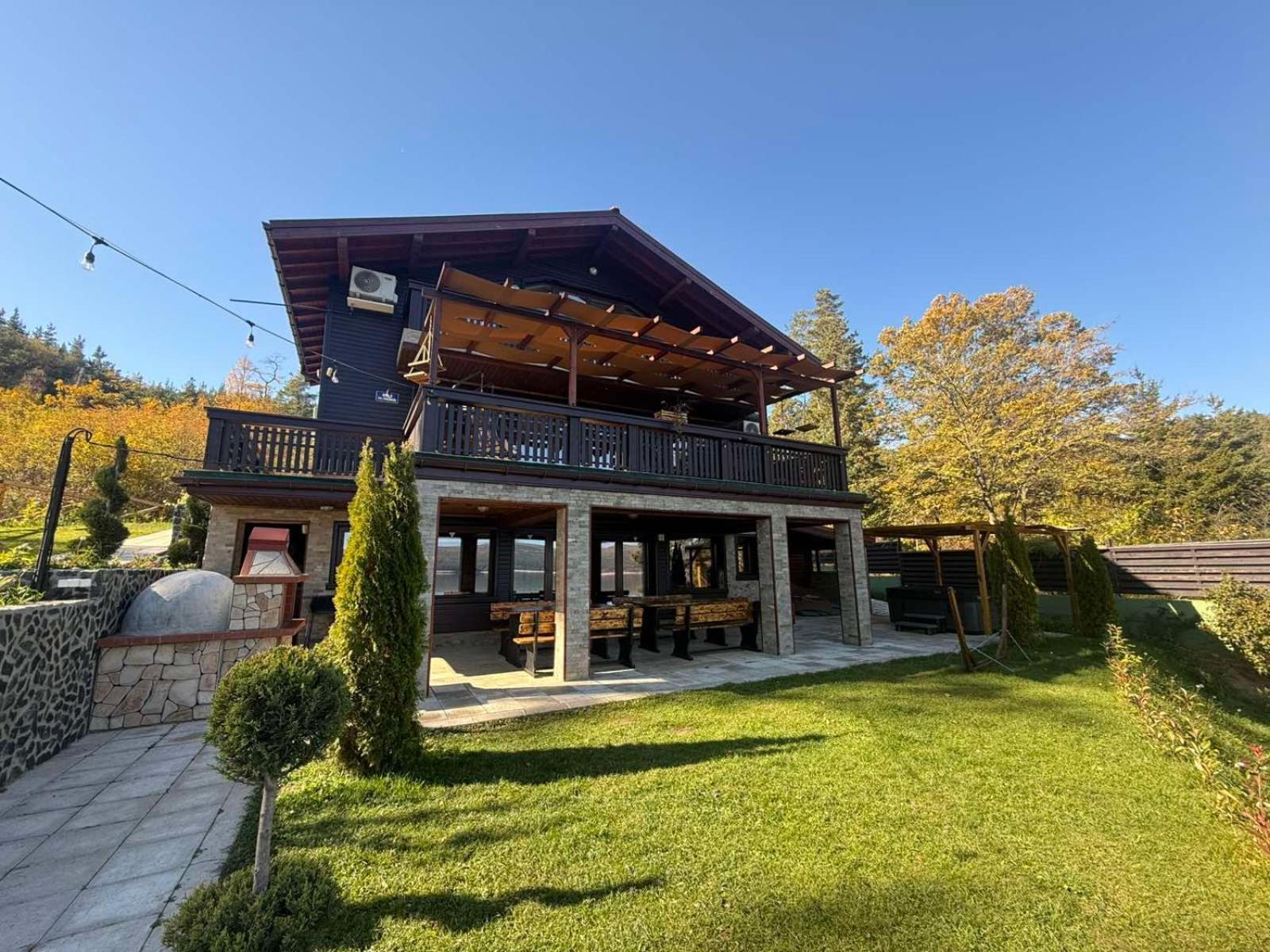 Villa Iskar Lake Residence By Bookvillabg Shtarkelovo Gnezdo エクステリア 写真